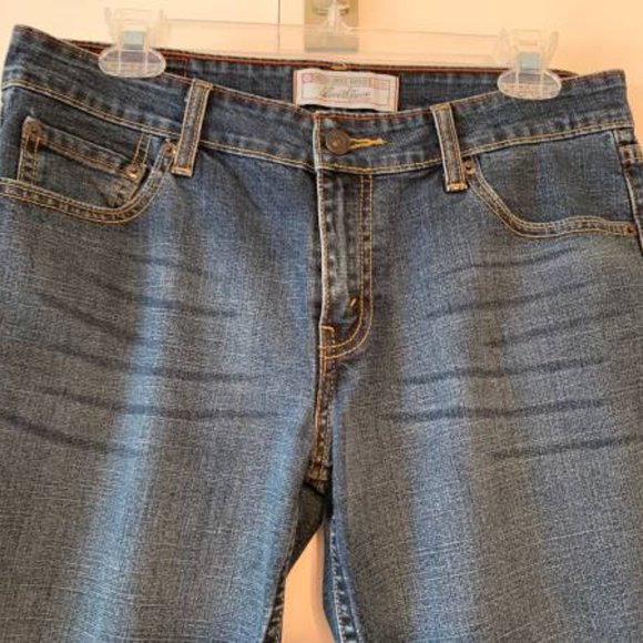 Juniors Levi Strauss Stretch Lowrise Bootcut Jeans Size Juniors 9 MED - Picture 3 of 7